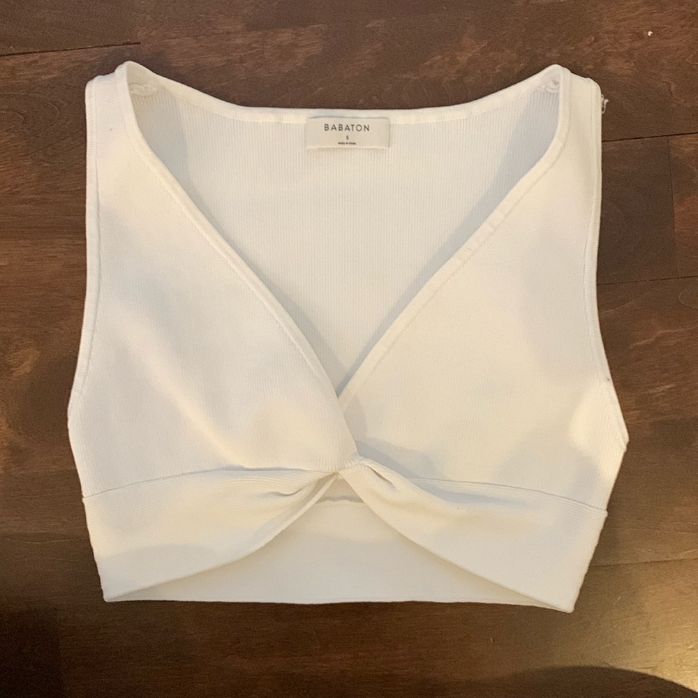 Aritzia Babaton crop tank with knot in the middle
